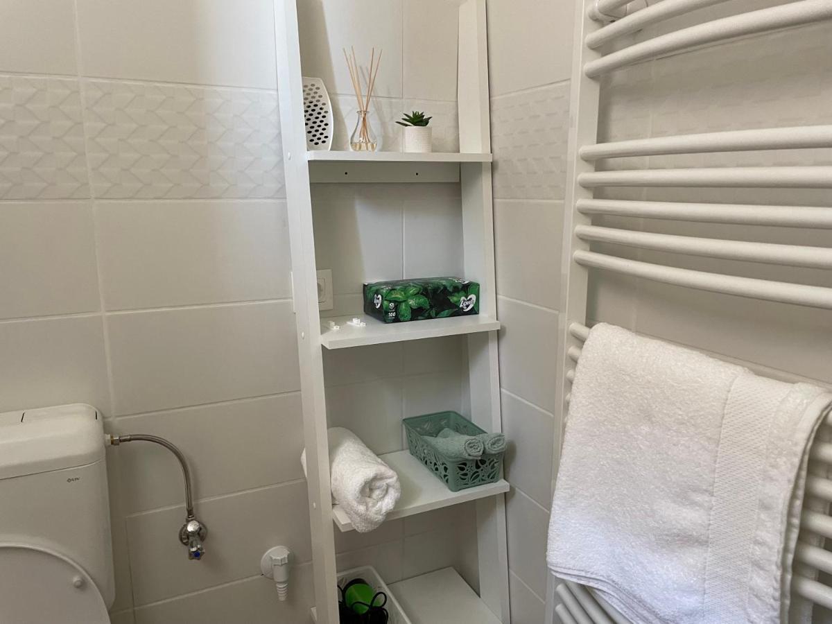 Csalogany Vendeghaz Apartment Szerencs Ngoại thất bức ảnh